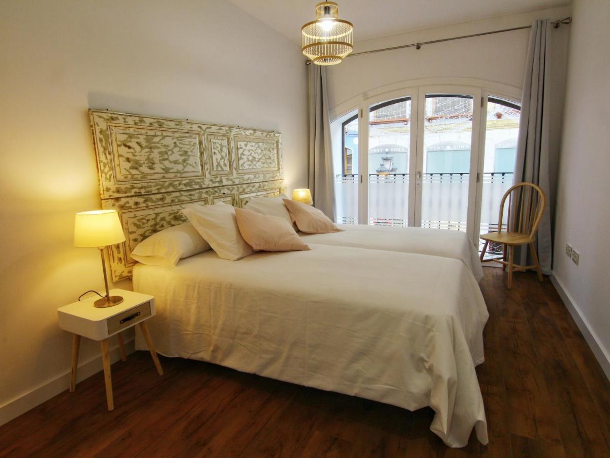 Apartamentos Almada Zaragoza Exterior photo
