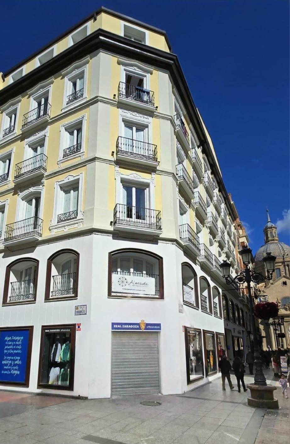 Apartamentos Almada Zaragoza Exterior photo